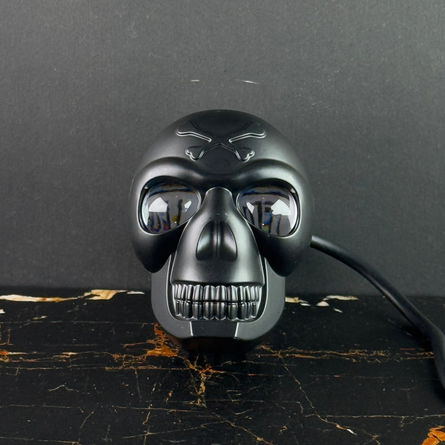 LUI HJG Skull Light With Devil Eye