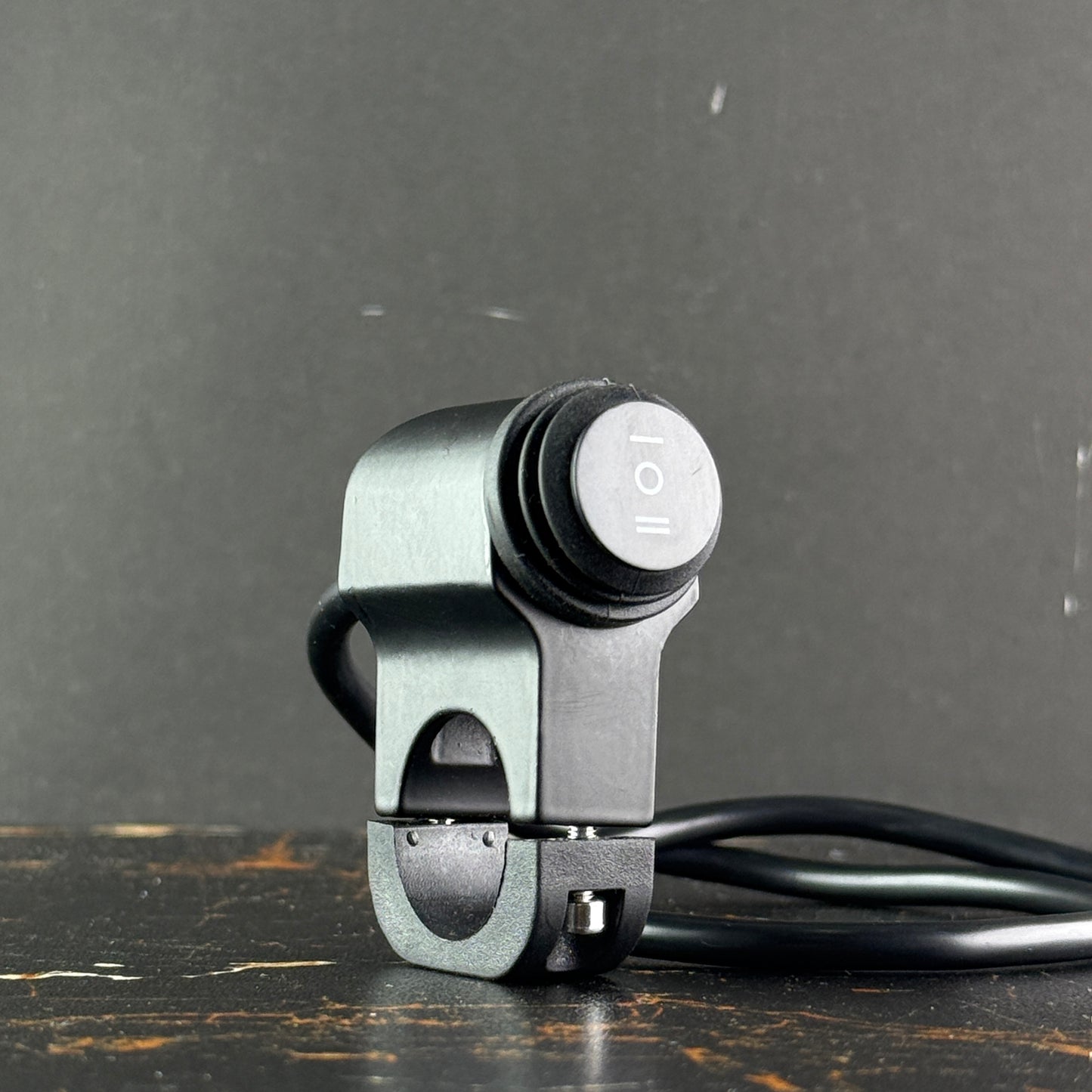 Dual Point Metal Button