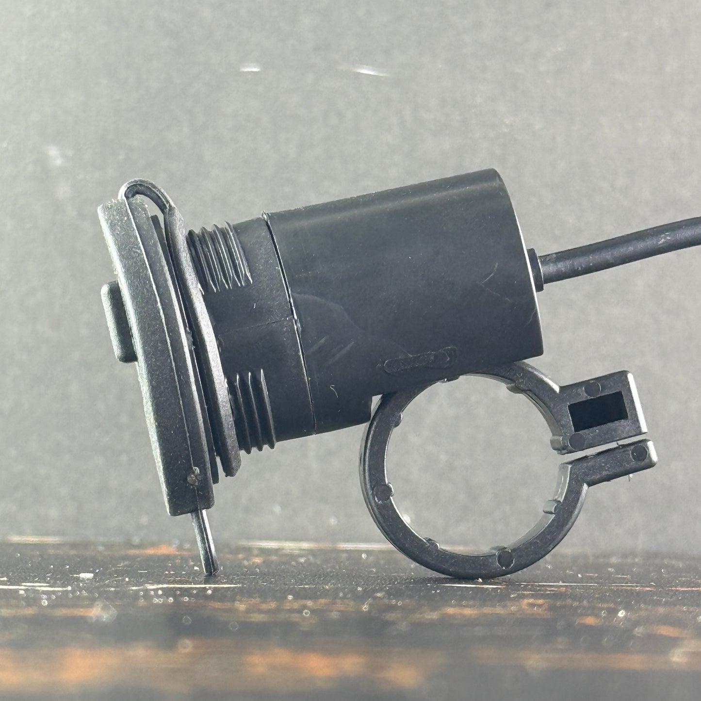 LIU HJG Waterproof Fast Mobile Charger