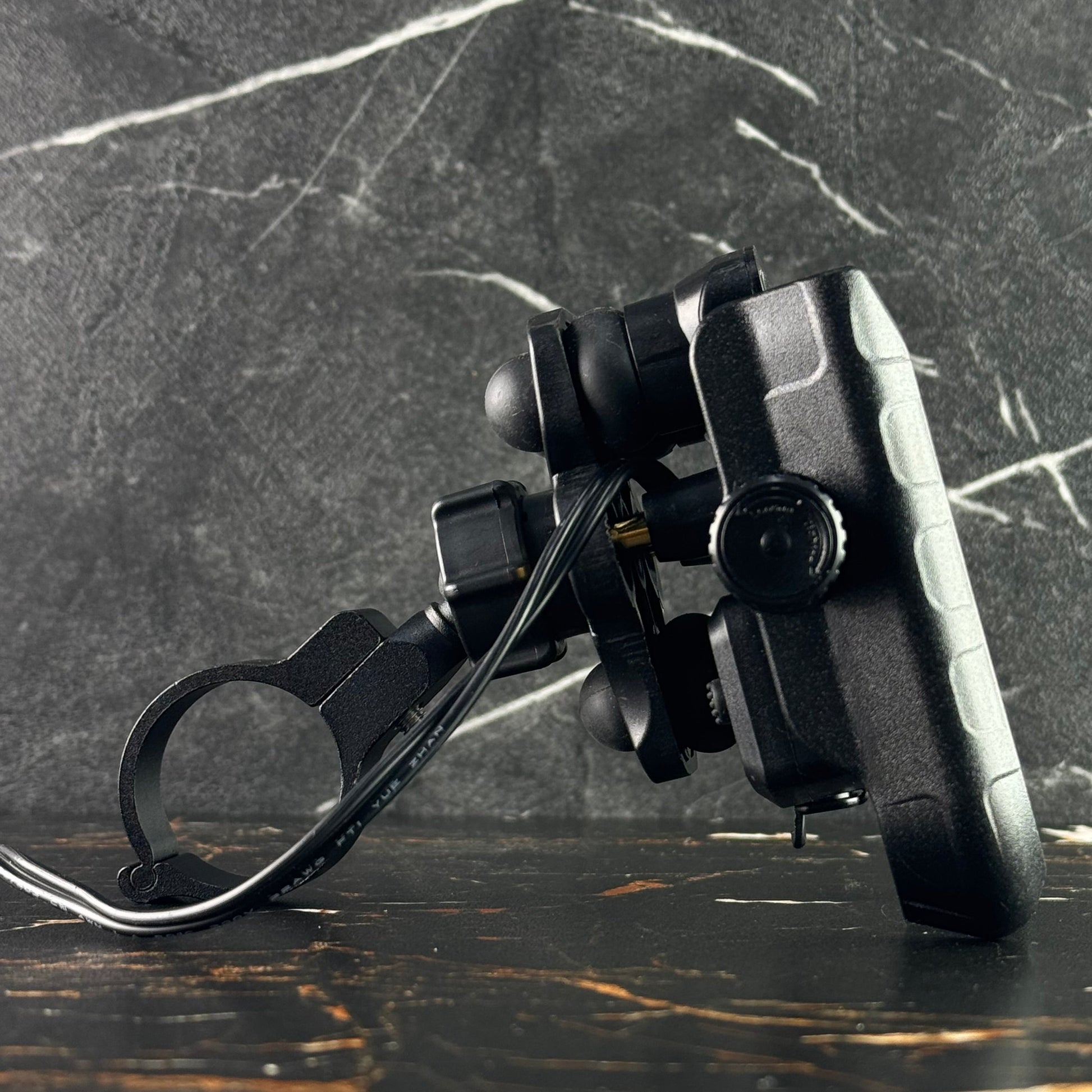 HJG Shock Proof C-Type Mobile Holder Cham Store