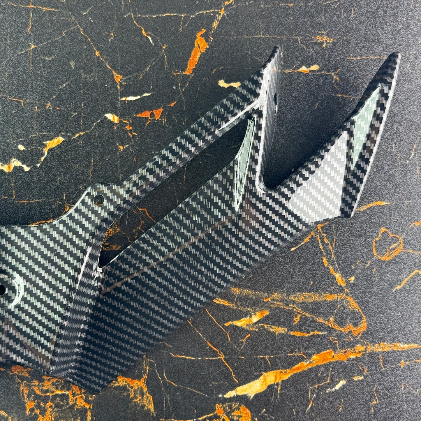 Front Winglet - Carbon Edition