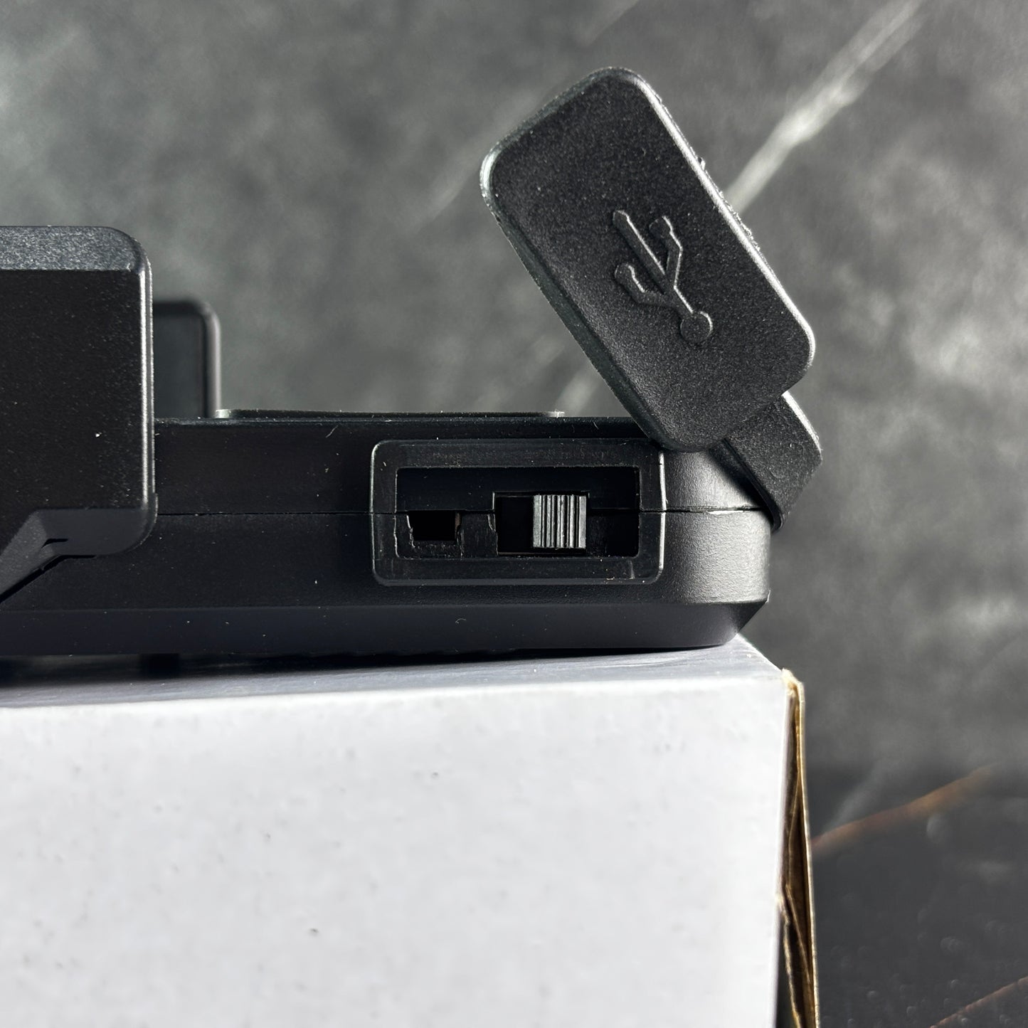 Wireless Mobile Holder